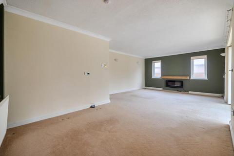 2 bedroom detached bungalow for sale, Oakwood Road, Chandler's Ford, Eastleigh