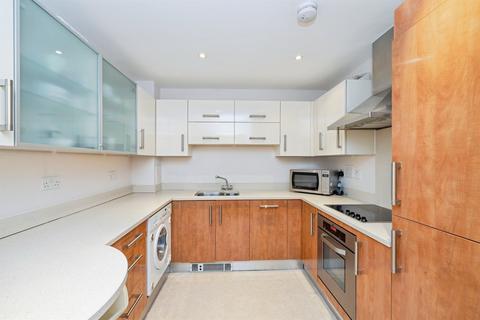 2 bedroom apartment for sale, London Road, Bushey