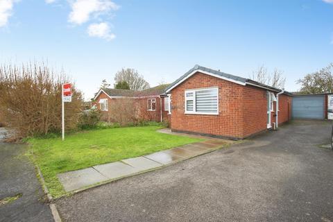2 bedroom semi-detached bungalow for sale, Holt Avenue, Bishops Tachbrook, Leamington Spa