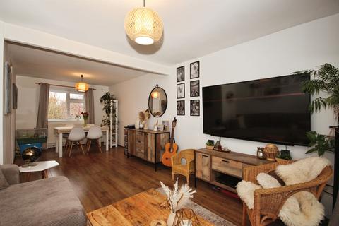 2 bedroom semi-detached bungalow for sale, Holt Avenue, Bishops Tachbrook, Leamington Spa