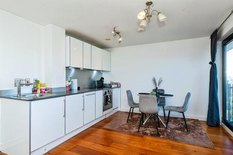 1 bedroom flat for sale, High Street, Slough