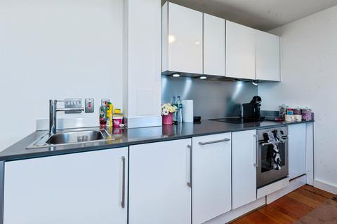 1 bedroom flat for sale, High Street, Slough