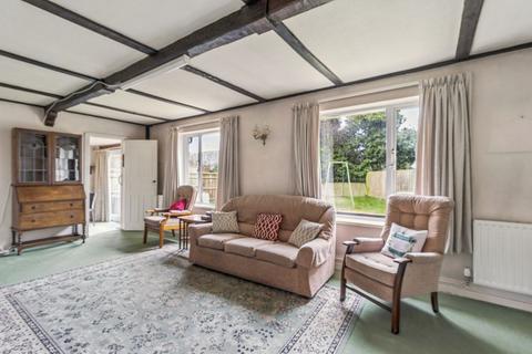 2 bedroom detached house for sale, Totteridge Drive, High Wycombe HP13