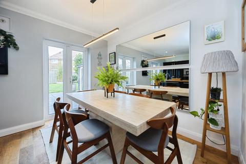4 bedroom detached house for sale, Ploughmans Way, Kingsnorth, Ashford
