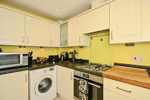 4 bedroom townhouse for sale, Reams Way, Kemsley, Sittingbourne