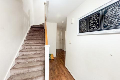 4 bedroom semi-detached house for sale, Armitage Avenue, Longsight
