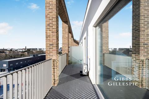 undefined, Paddlers Avenue, Brentford, TW8