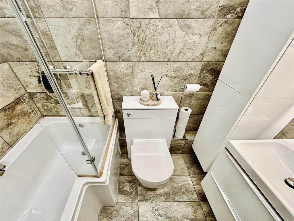 Bathroom W/C