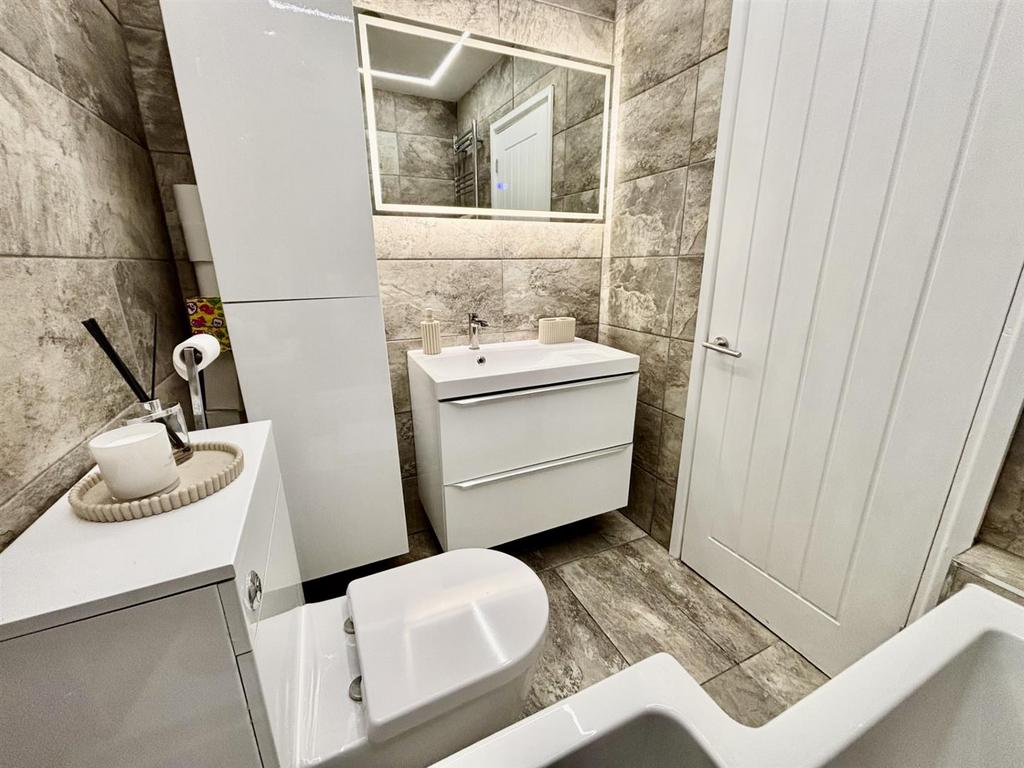 Bathroom W/C