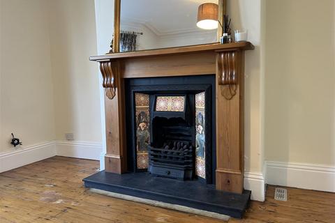 2 bedroom townhouse for sale, Victoria Embankment, Darlington