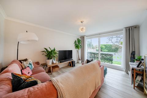 undefined, Queens Road, Kingston upon Thames, KT2