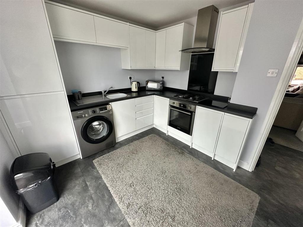 Bramleys Estate Agents - Gordon Court - Mirfield (