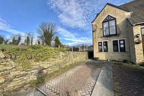 2 bedroom end of terrace house for sale, Gordon Court, Shillbank Lane, Mirfield