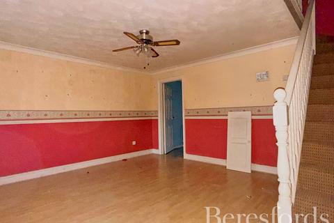 undefined, Pease Close, Hornchurch, RM12