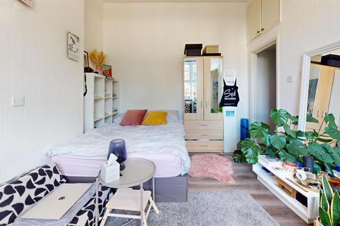 1 bedroom flat to rent, Cavendish Road, Kilburn NW6