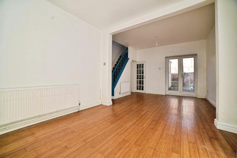 undefined, Pretoria Villas, Hull