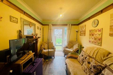 3 bedroom end of terrace house for sale, Carrington Road, Wednesbury, WS10