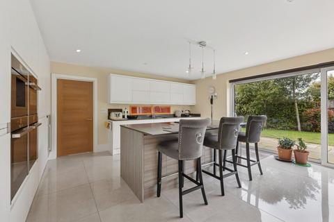 4 bedroom detached house for sale, Portsmouth Road, Hindhead, Hampshire, GU26