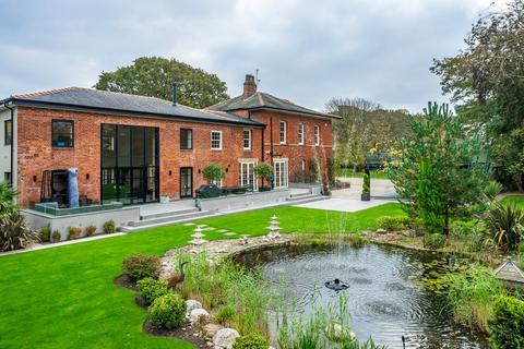 5 bedroom detached house for sale, Lodge Lane, Lytham, FY8