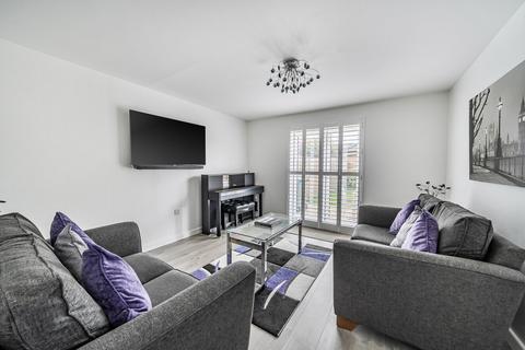 3 bedroom semi-detached house for sale, Butler Drive, Bracknell, Berkshire