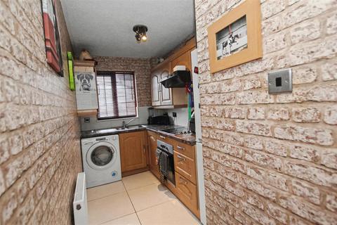 undefined, Mayfield Gardens, Carluke