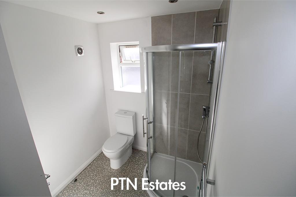 Ensuite 2 .jpg