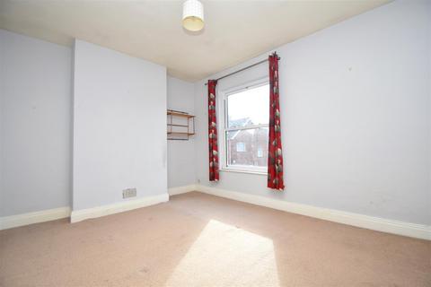 2 bedroom house to rent, Balmoral Terrace, York