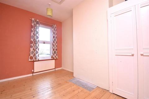 2 bedroom house to rent, Balmoral Terrace, York