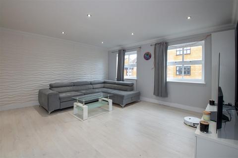 2 bedroom apartment to rent, Welbeck Close, Milton Kenes MK10
