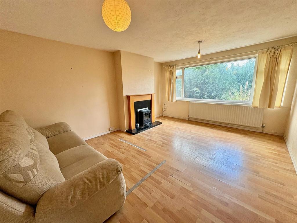 Bramleys Estate Agents - Rufford Road, Elland (2).