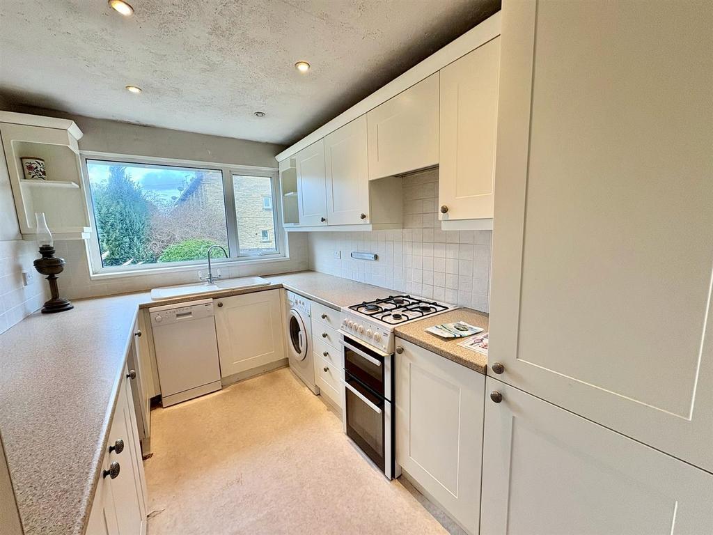 Bramleys Estate Agents - Rufford Road, Elland (3).