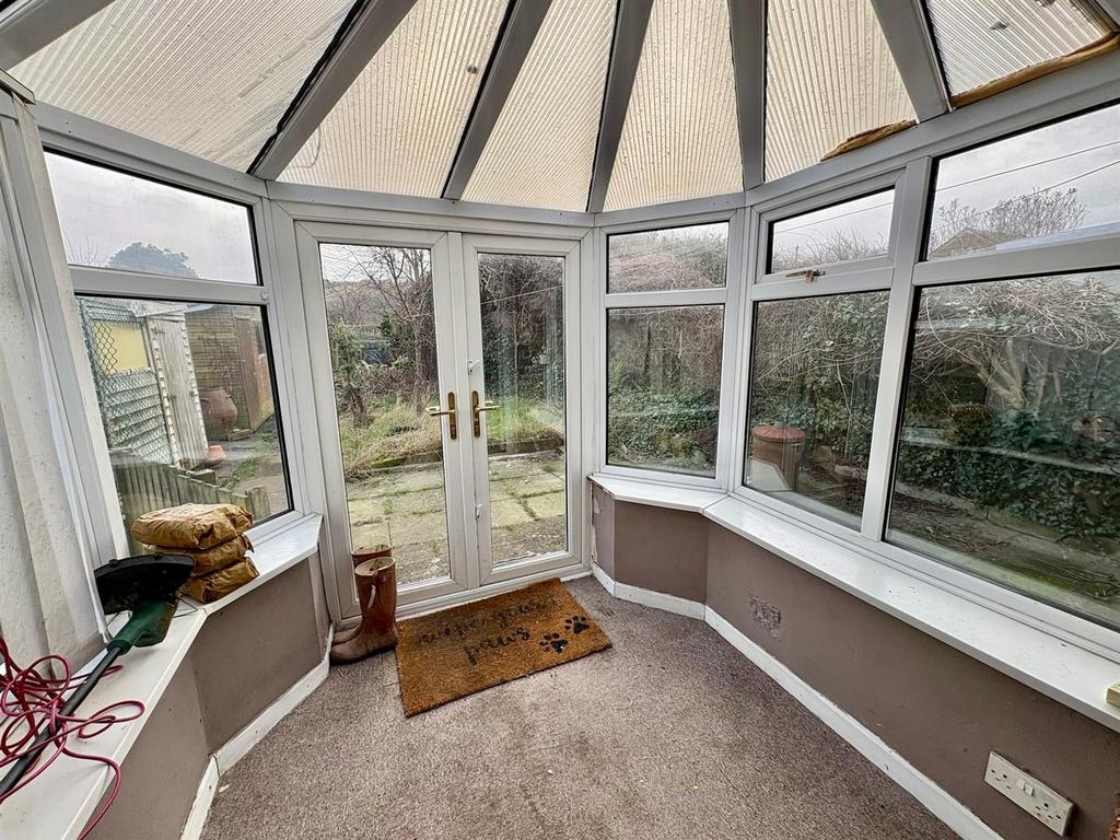Bramleys Estate Agents - Rufford Road, Elland (6).