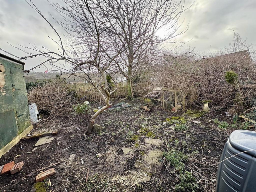 Bramleys Estate Agents - Rufford Road, Elland (12)