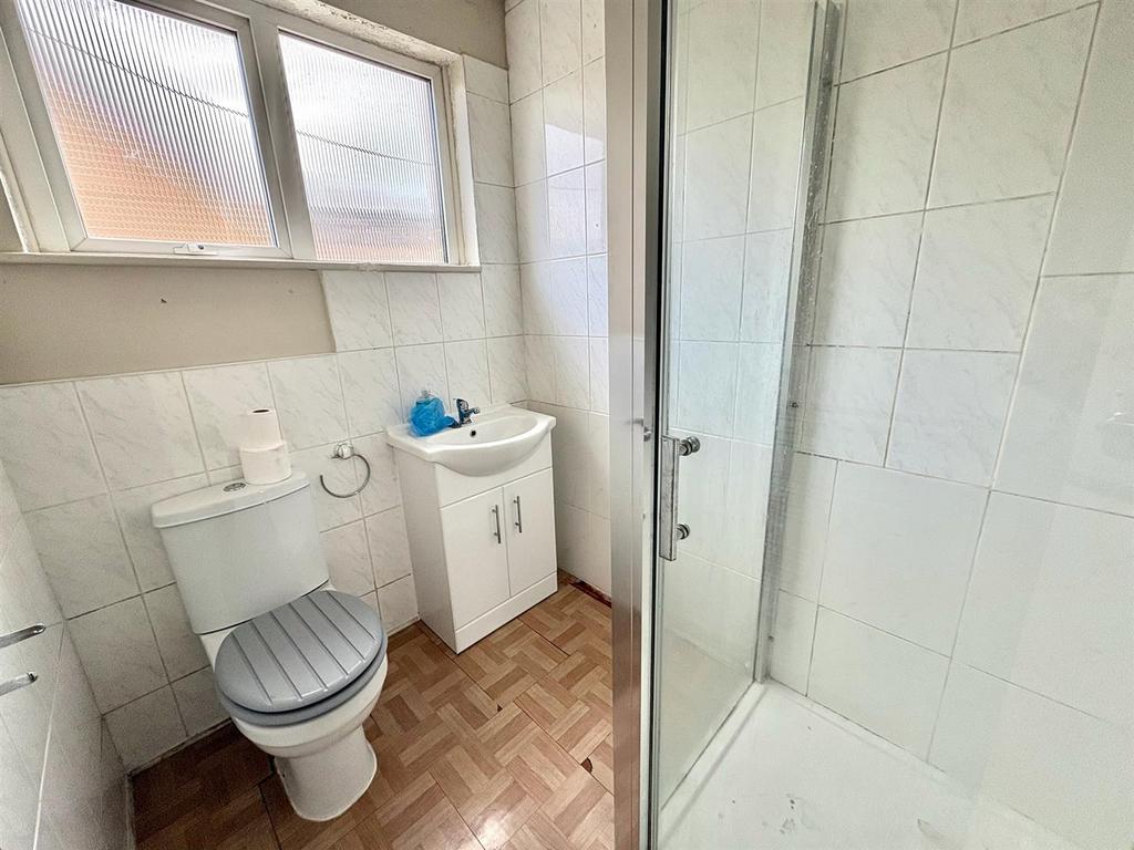 Bramleys Estate Agents - Rufford Road, Elland (7).