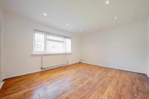 2 bedroom flat for sale, Lincombe Drive, Leeds LS8