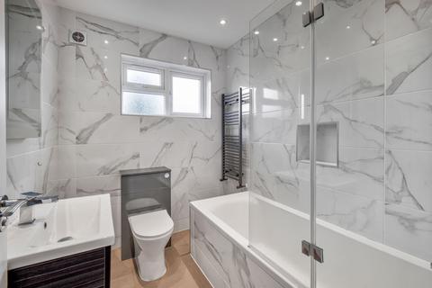 4 bedroom house to rent, Courthouse Gardens, London, N3