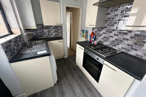 2 bedroom terraced house for sale, Midland Road, Swadlincote, Derbyshire, DE11