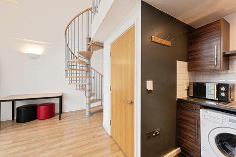undefined, 8 Whitton Road, Twickenham, TW1