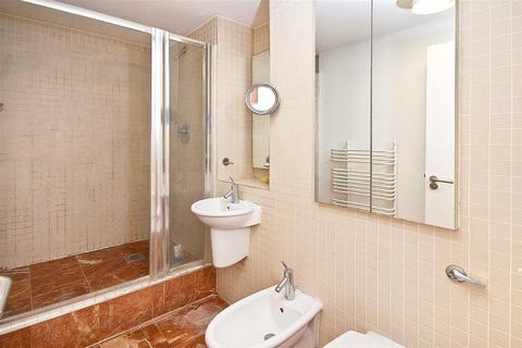 2 bedroom apartment to rent, Burwood Place