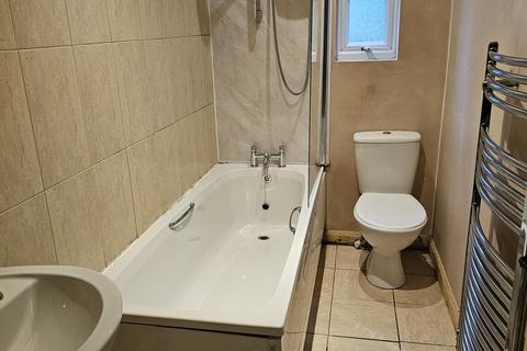 3 bedroom semi-detached house for sale, Curzon Street, Gainsborough DN21