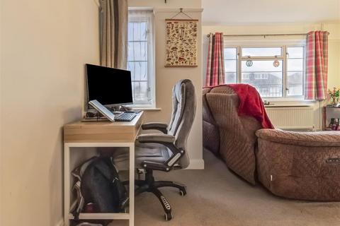 3 bedroom flat for sale, Anscombe Road, Worthing
