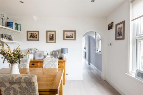 undefined, Lesbourne Road, Reigate