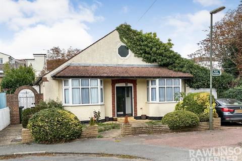 3 bedroom detached bungalow for sale, Clinton Avenue, East Molesey KT8