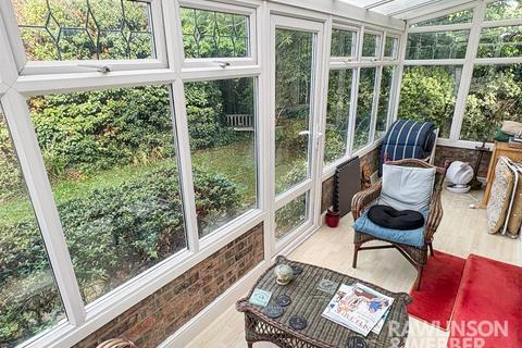 3 bedroom detached bungalow for sale, Clinton Avenue, East Molesey KT8