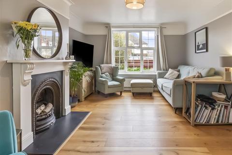 undefined, West Avenue, Worthing