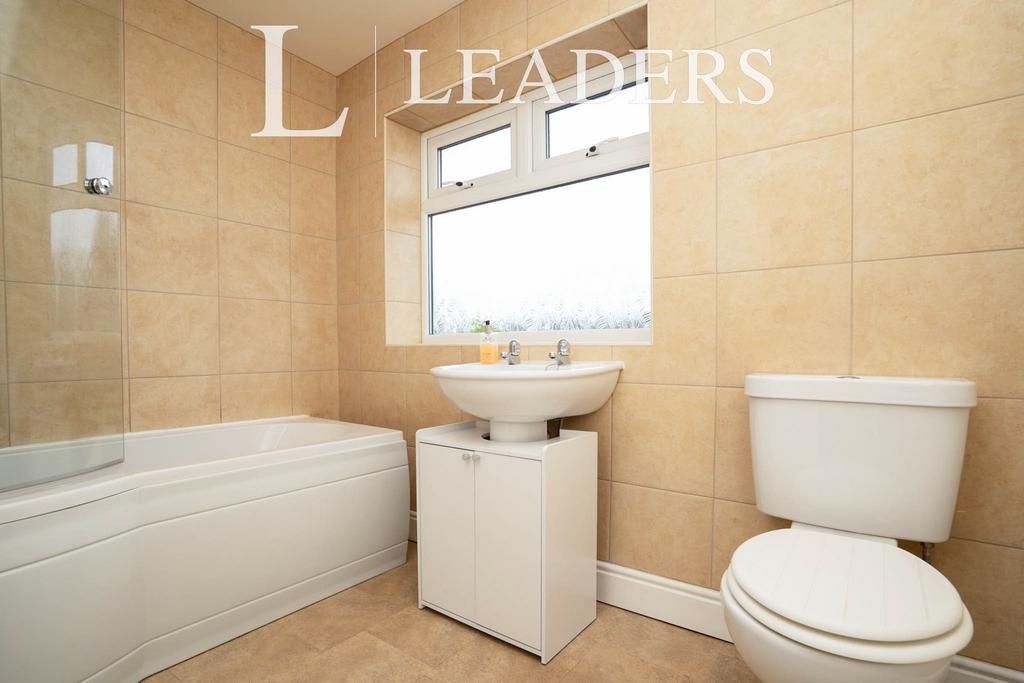 Main Bathroom