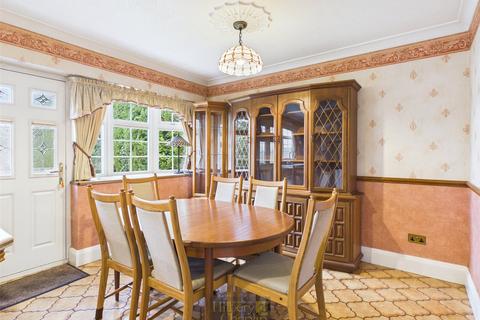 4 bedroom detached house for sale, Rayleigh Road, Hutton, Brentwood, Essex, CM13