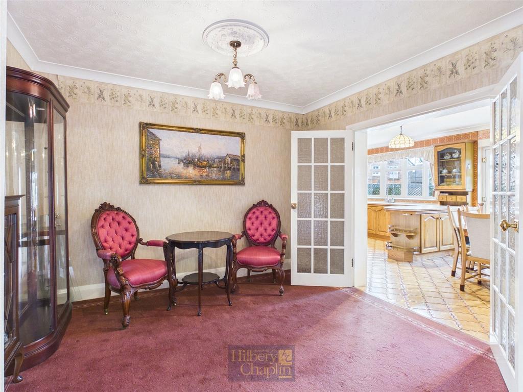 Dining/Sitting Area