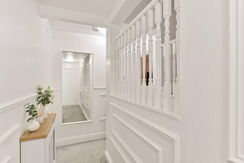 1 bedroom flat to rent, Greyhound Lane, Streatham, London, SW16