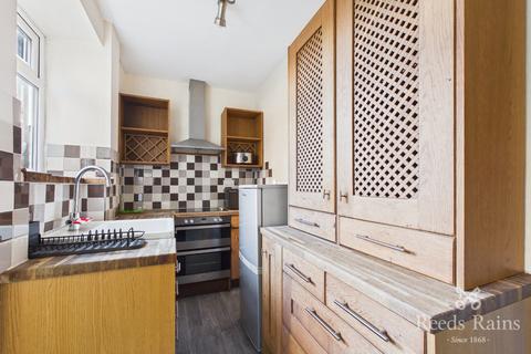 2 bedroom end of terrace house for sale, Chapel Yard, Knottingley WF11